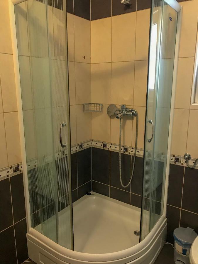 Apartments Filip Трогир Екстериор снимка